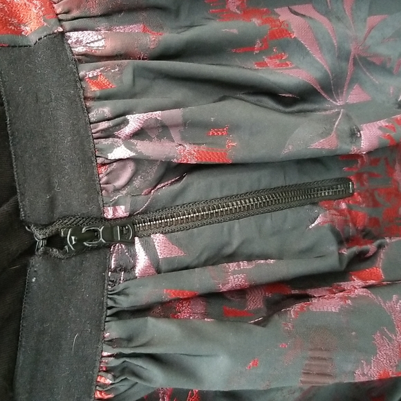 Alice + Olivia Skirt - Picture 5 of 10